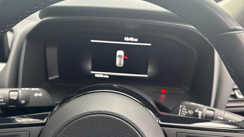 Nissan Qashqai 1.3 DiG-T MH N-Connecta 5dr Petrol Hatchback